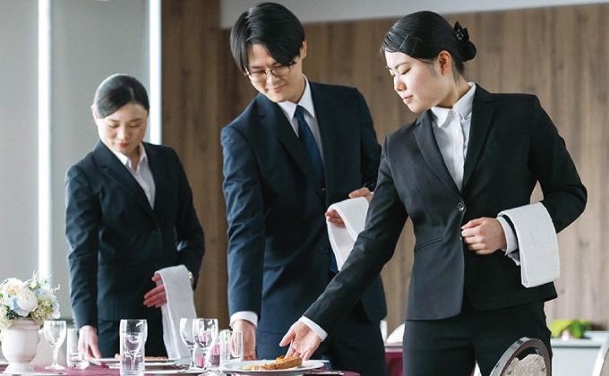 レストラン・カフェバーコース