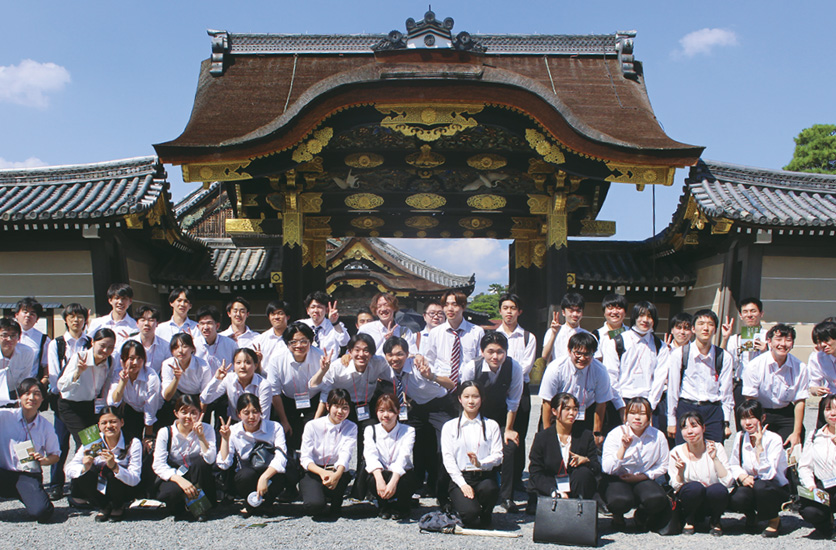 「実際のツアーの添乗」を経験！